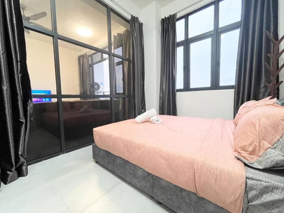 Апартаменты Quartz Near To Jonker Walk With Infinity Pool Cozy 3B2B Малакка Экстерьер фото